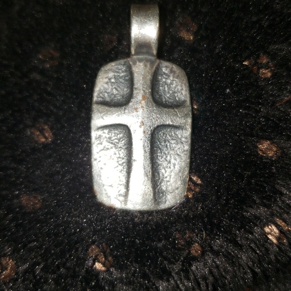 Silver James Avrey Cross Pendant - Picture 1 of 5